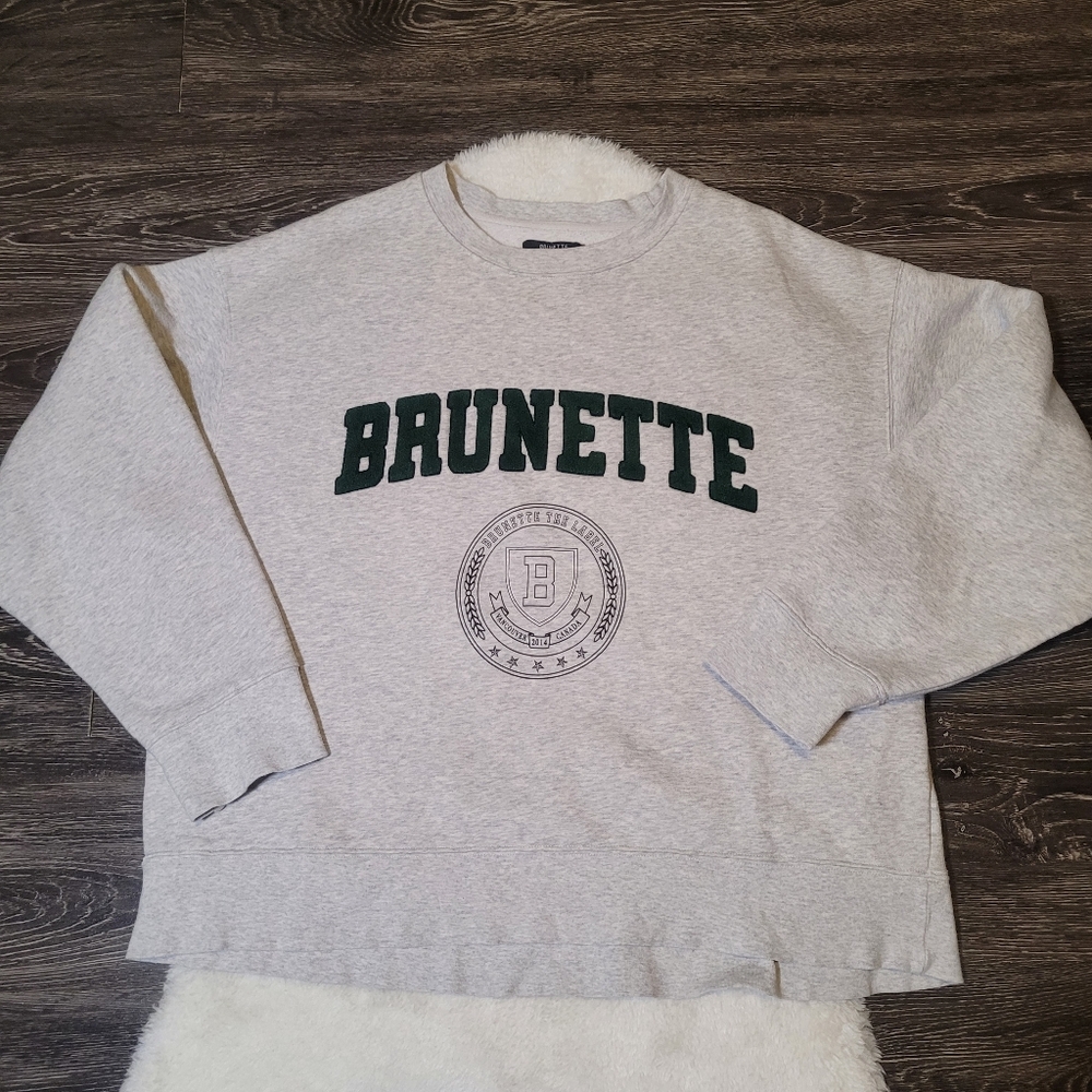 Brunette The Label Stepsis Crew Sherling Lettering in Pebble Grey/Green sz L/XL - Picture 2 of 8